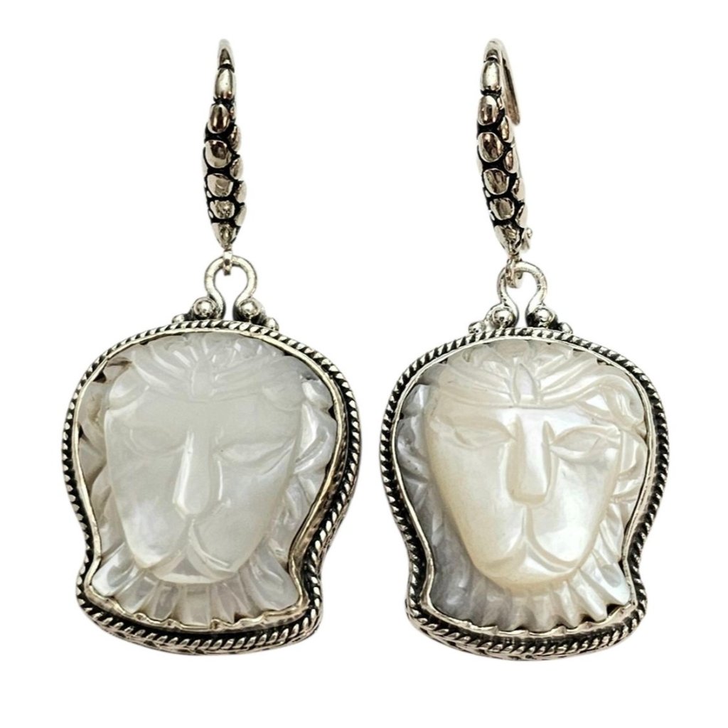 Sarda Sterling Silver Mother-Of-Pearl Carved Lion Lever Back Earrings Signed 150$